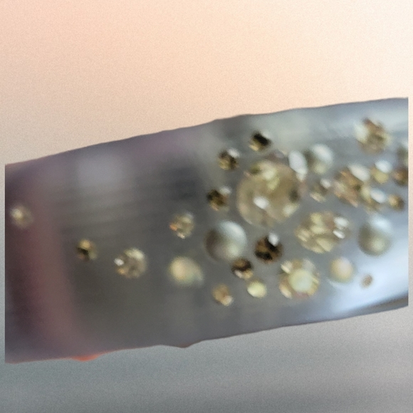 ALEXIS BITTAR | SWAROVSKI CRYSTAL LUMINOUS GRAY MAGNETIC LUCITE BRACELET - Picture 9 of 12